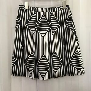 DKNY skirt size 4